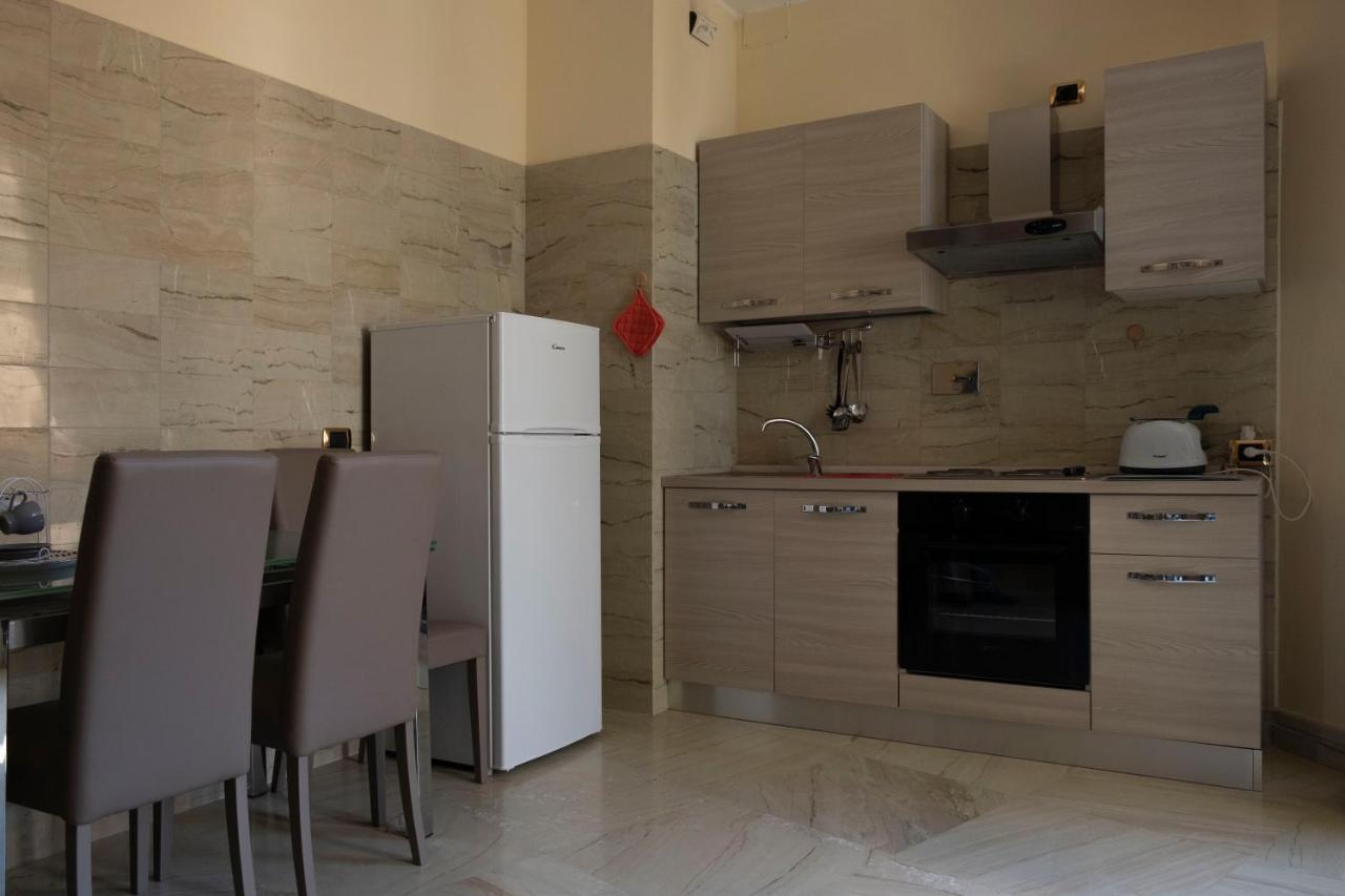 רומא Tritone Apartment מראה חיצוני תמונה