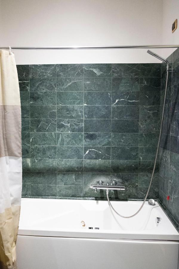 רומא Tritone Apartment מראה חיצוני תמונה